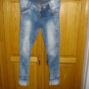 WOMEN'S/JUNIOR'S VERTIKAL SKINNY FADED JEANS SIZE 9/10 BLUE